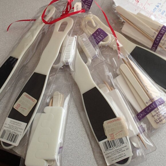 Linens and Things Natural Solutions Nail Care Sets - Picture 1 of 5